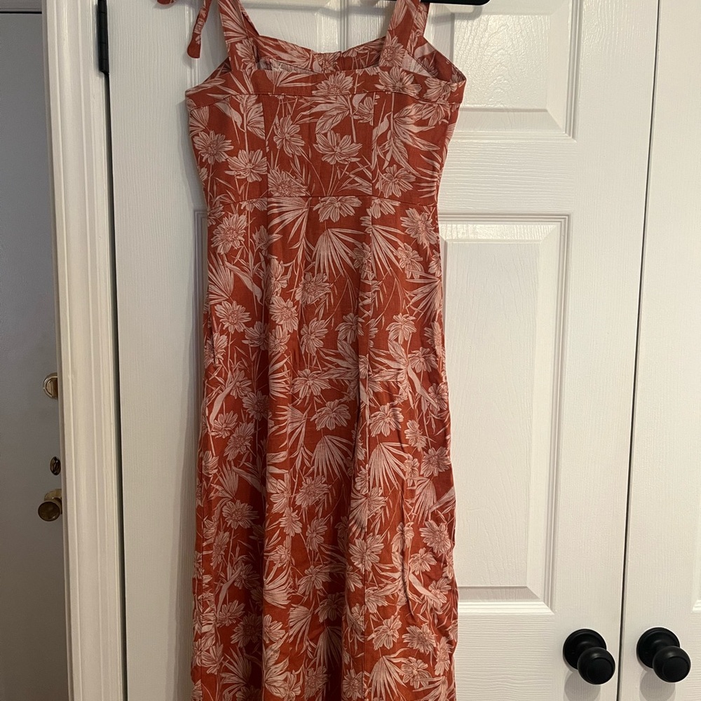 C&C California Linen Blend Ellis Dress - Picture 3 of 9